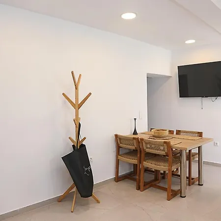 Zoe House * נאוסה