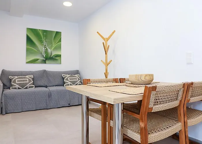 Zoe House Ferienhaus *